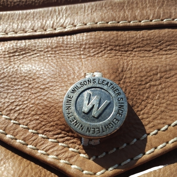 Vintage Wilson's Leather Tan-White Stitch Pocketed Magnetic/Zip Shoulder Purse - Picture 2 of 9